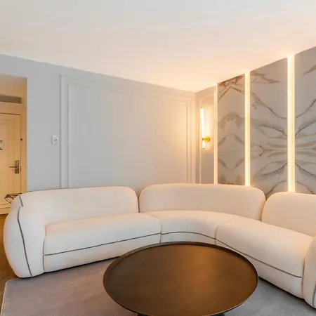 Szálloda Qlusive 5*