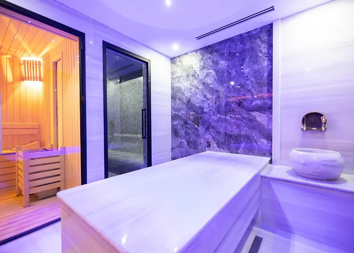 Qlusive Кушадасы