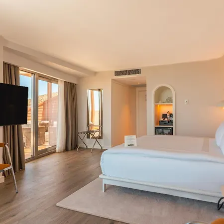 Qlusive Hotel Kusadası