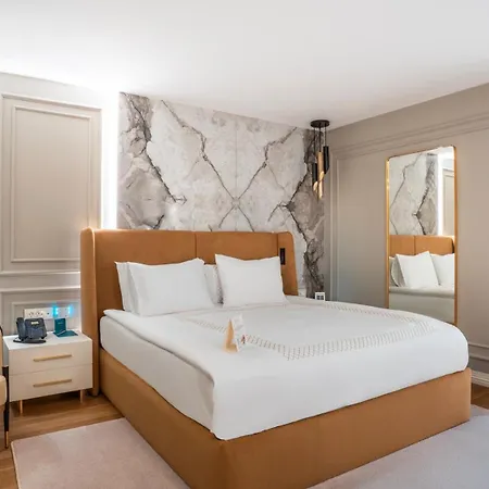 Qlusive Hotel 5*