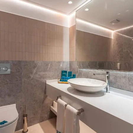 Hotel Qlusive