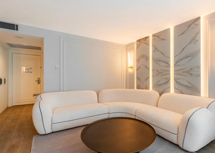 Szálloda Qlusive 5*